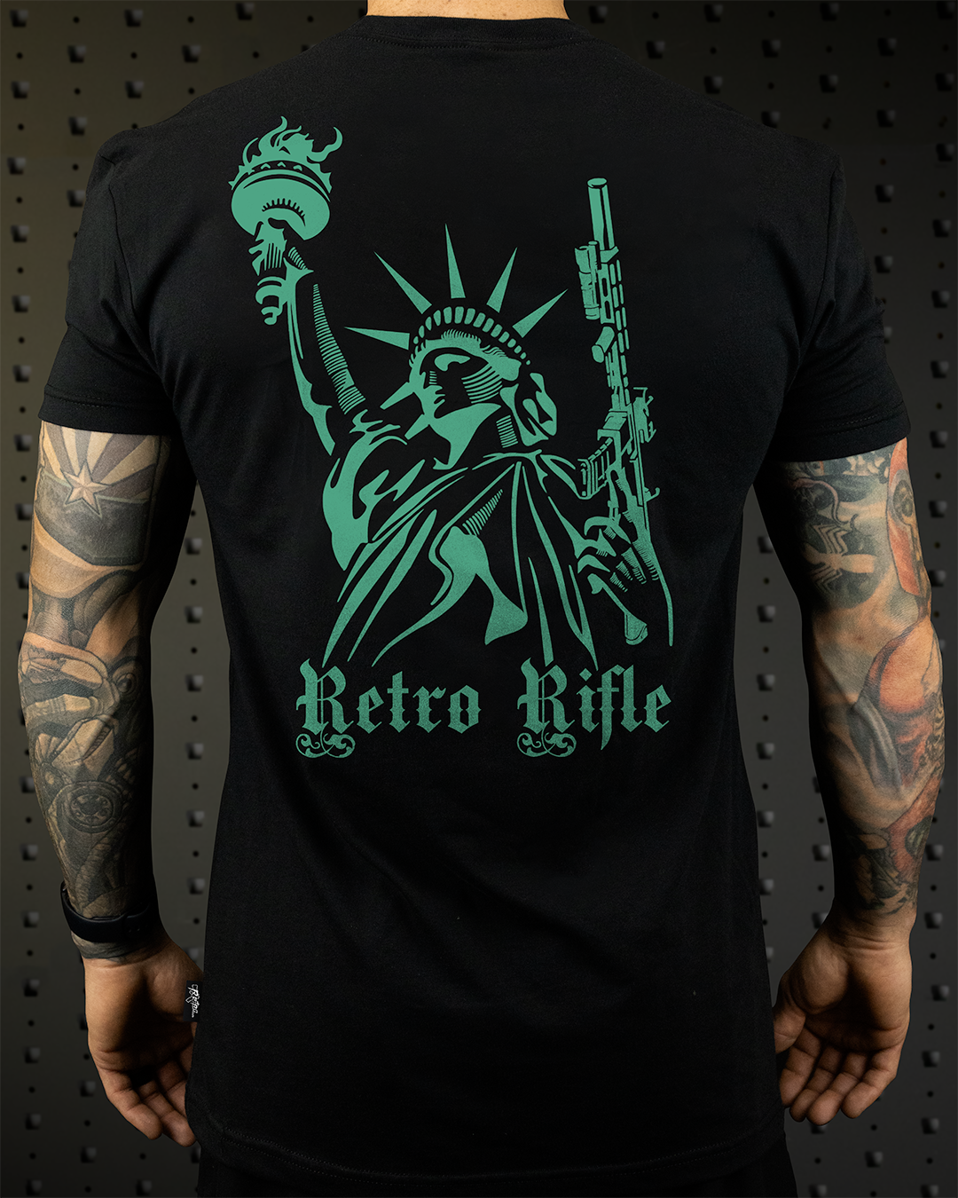 Retro Rifle Tee Retro Rifle - Men's T-Shirt - Lady Liberty