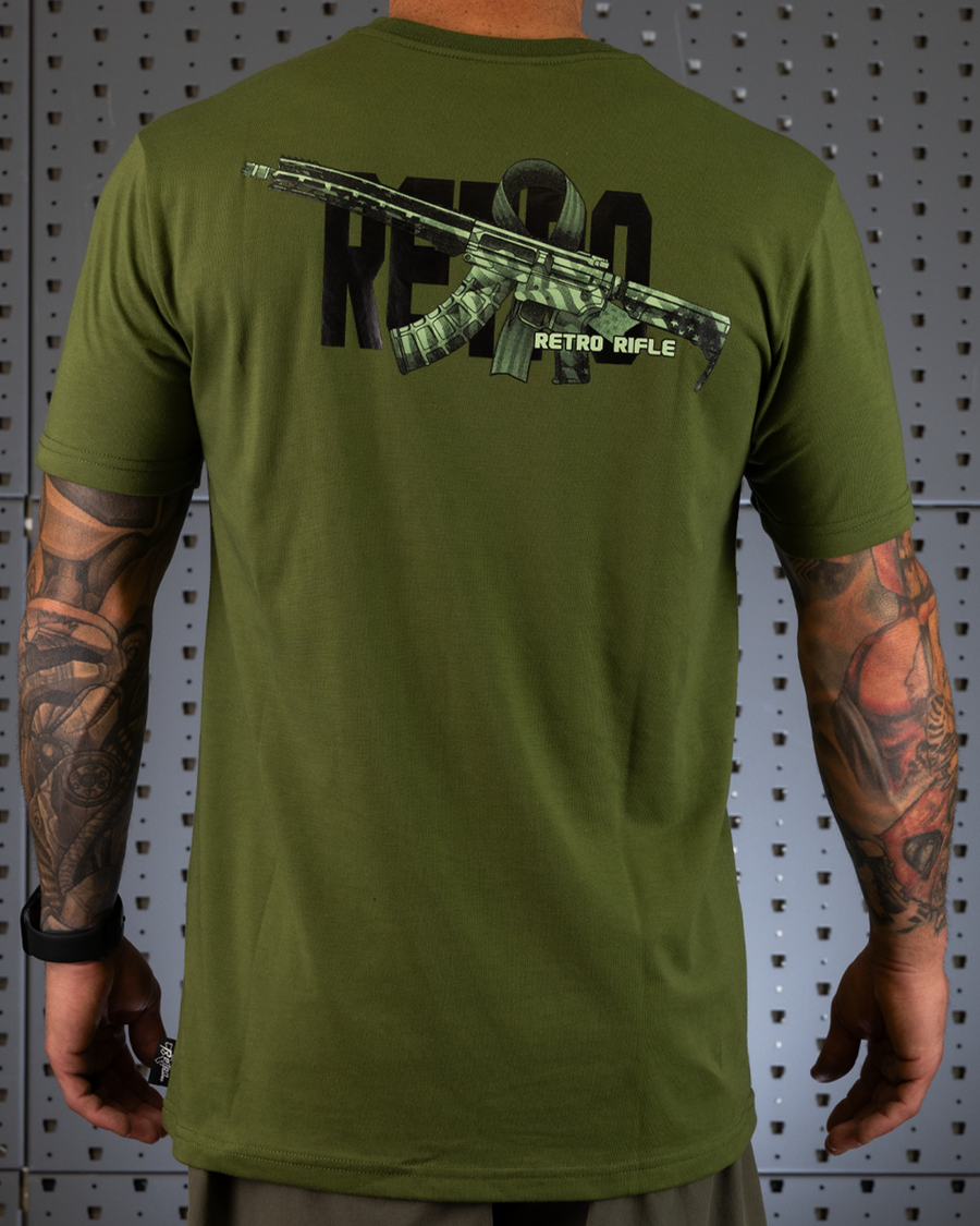 Retro Rifle - Men's T-Shirt - The Veteran